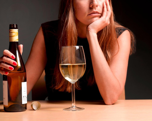 Анонимное лечение женского алкоголизма в Тавде